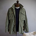Giacca Militare da Uomo con Stile e Taglio Strutturato