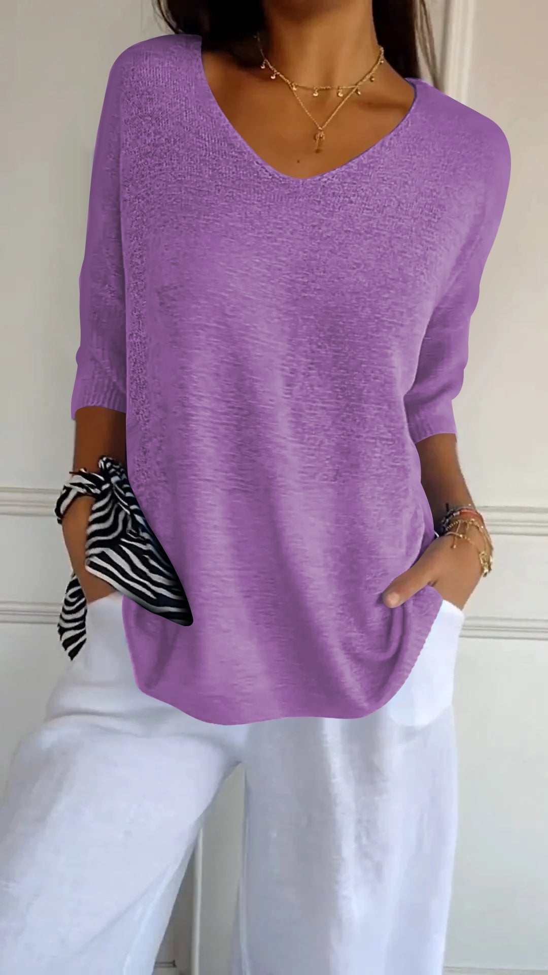 Jill | Top atemporal con cuello en V