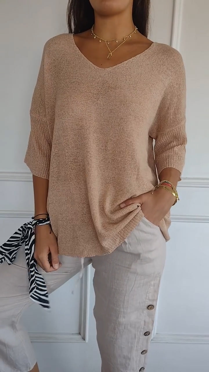 Jill | Top atemporal con cuello en V