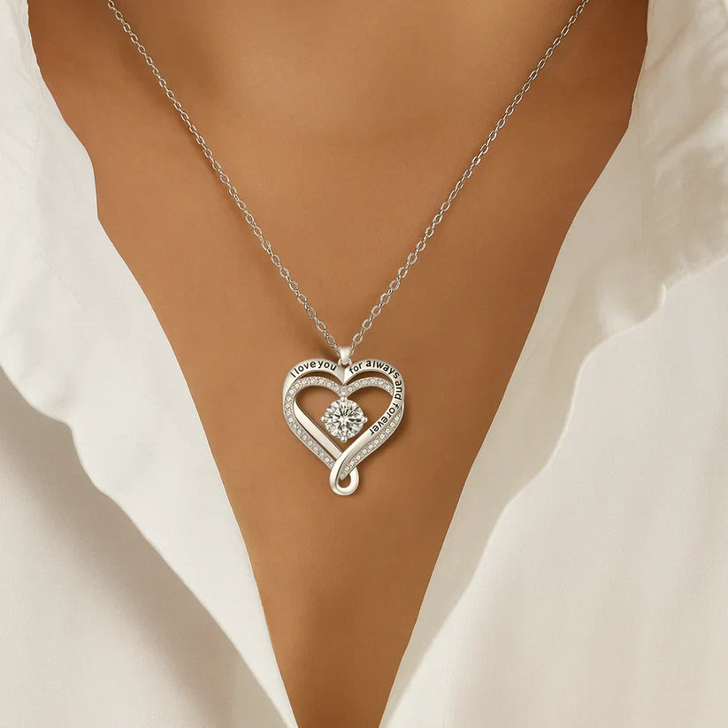 ROMA | COLLAR CORAZÓN CON MENSAJE