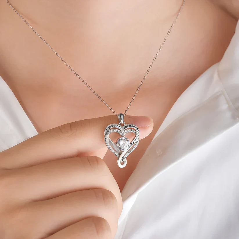 ROMA | COLLAR CORAZÓN CON MENSAJE