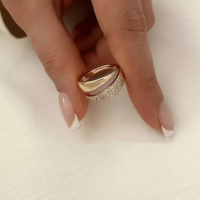 LENA | ANILLO CRUZADO CON CIRCONITAS