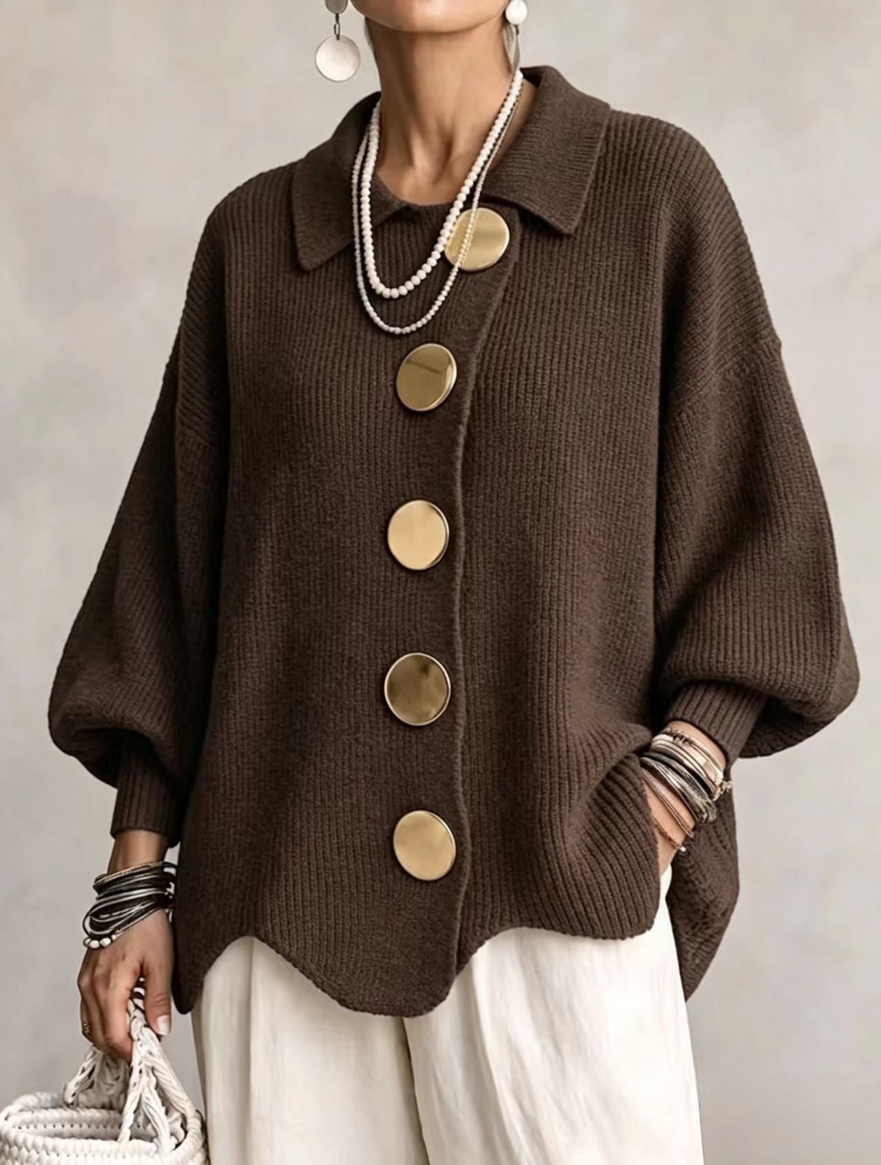 Isadora | Cardigan oversize con collo e grandi bottoni metallici