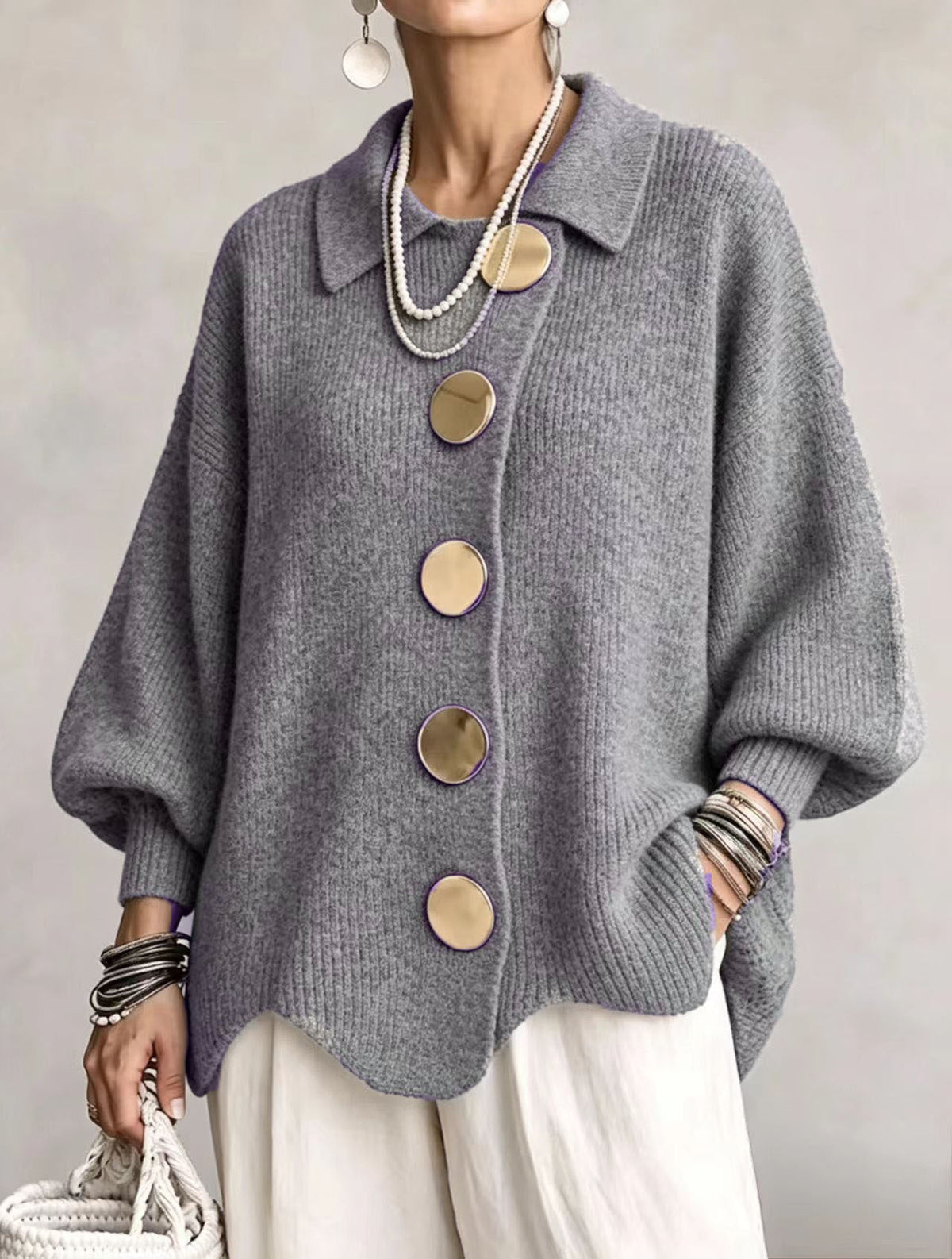 Isadora | Cardigan oversize con collo e grandi bottoni metallici