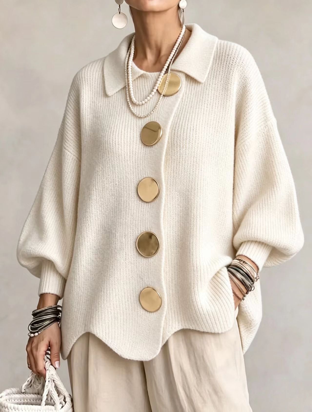 Isadora | Cardigan oversize con collo e grandi bottoni metallici