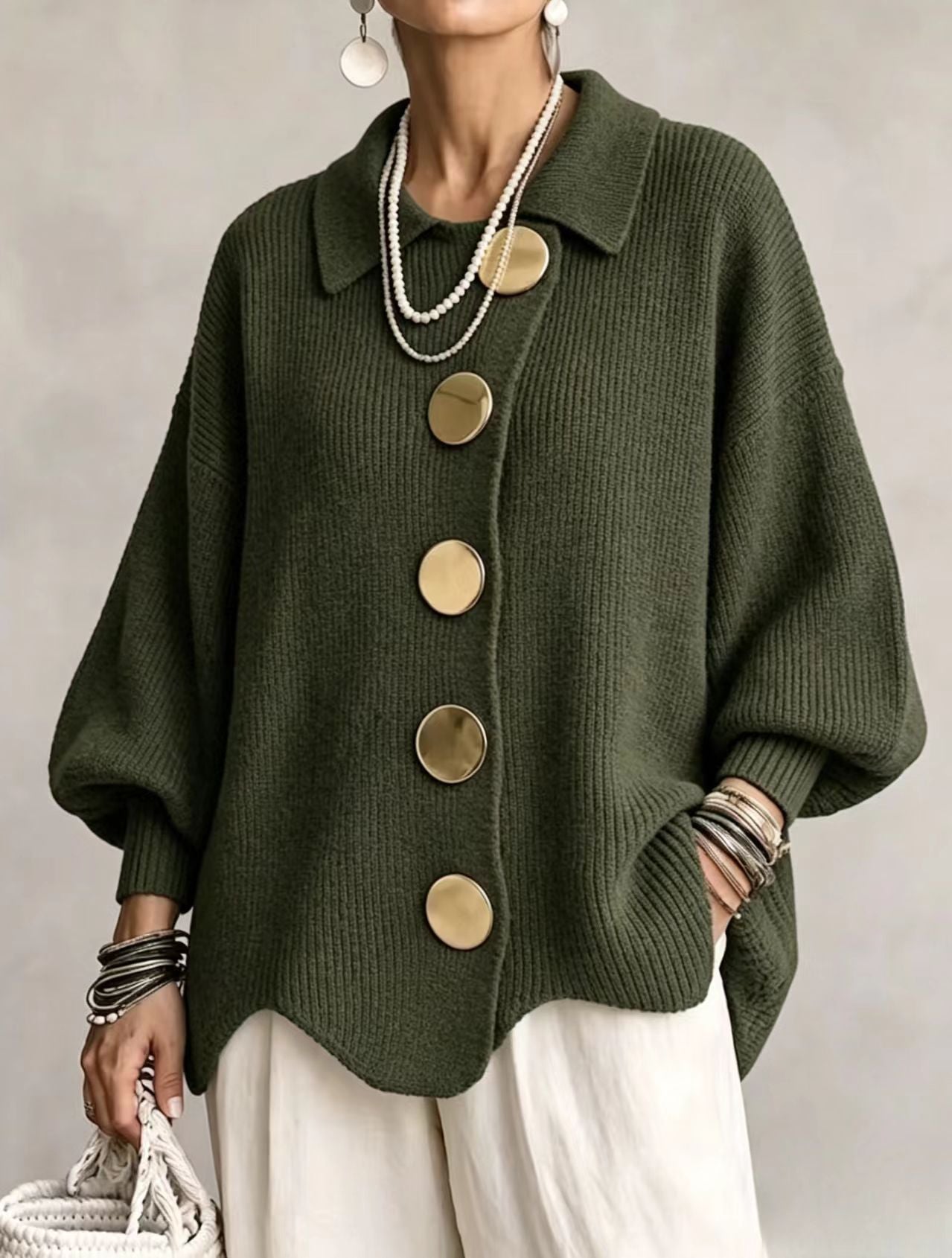 Isadora | Cardigan oversize con collo e grandi bottoni metallici