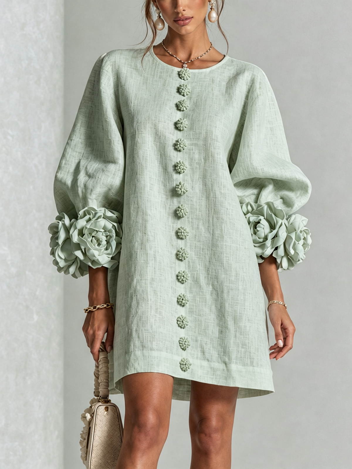 MANILVA | MINIABITO VERDE MENTA A FIORI CON BOTTONI E POLSINI DECORATI