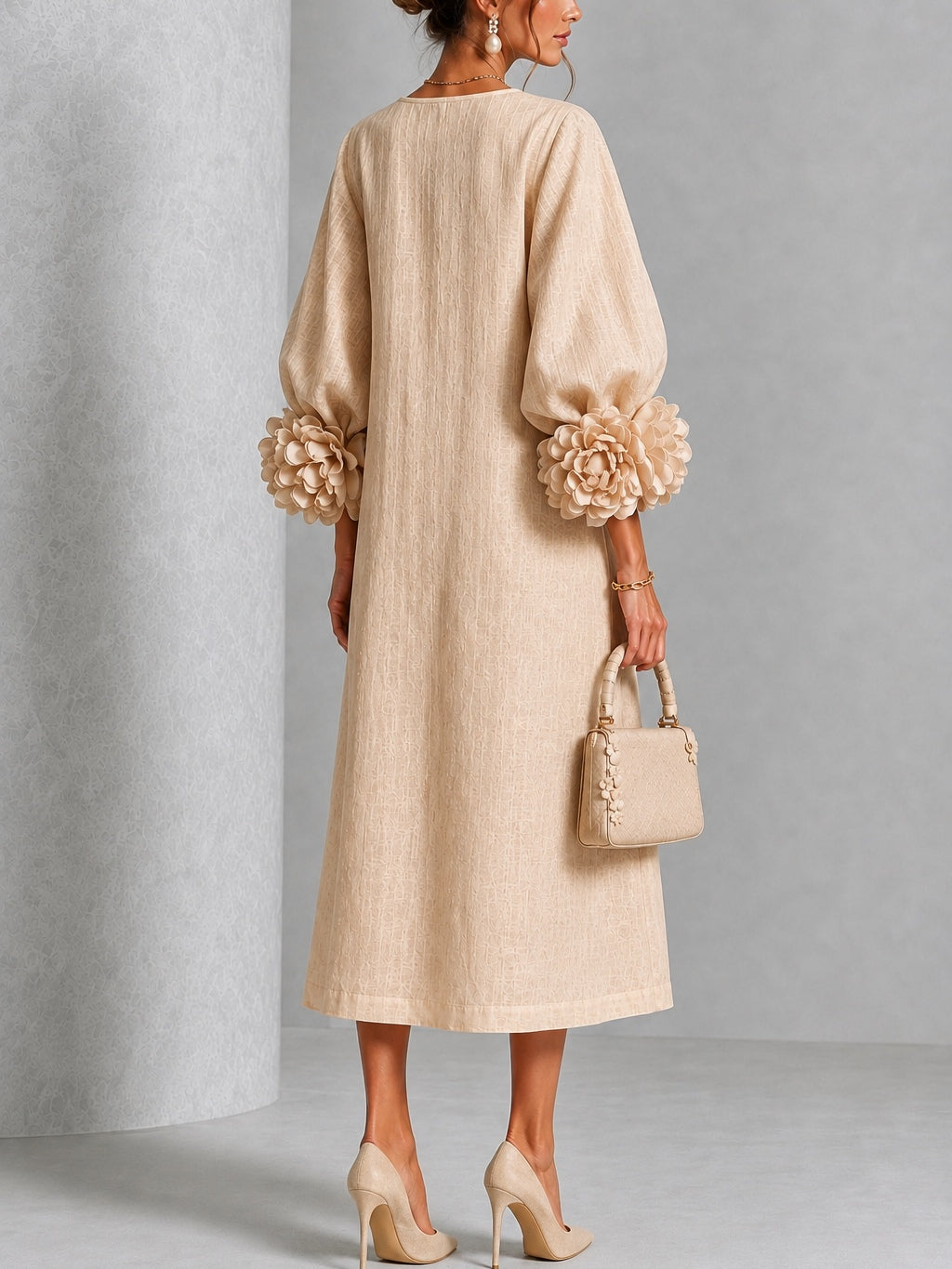 Giorgia | Abito midi a fiori con bottoni e polsini decorativi