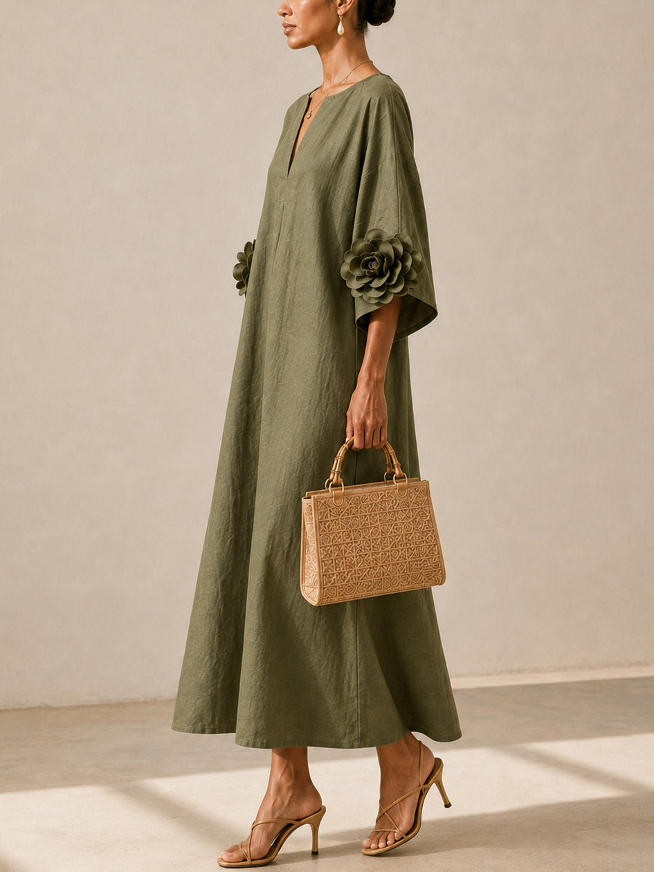 ELENA | ABITO MIDI VERDE OLIVA CON SCOLLO AVE DETTAGLI FLOREALI