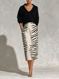 Blanca™ | Completo Due Pezzi Top Nero con Colletto e Gonna Midi Zebra