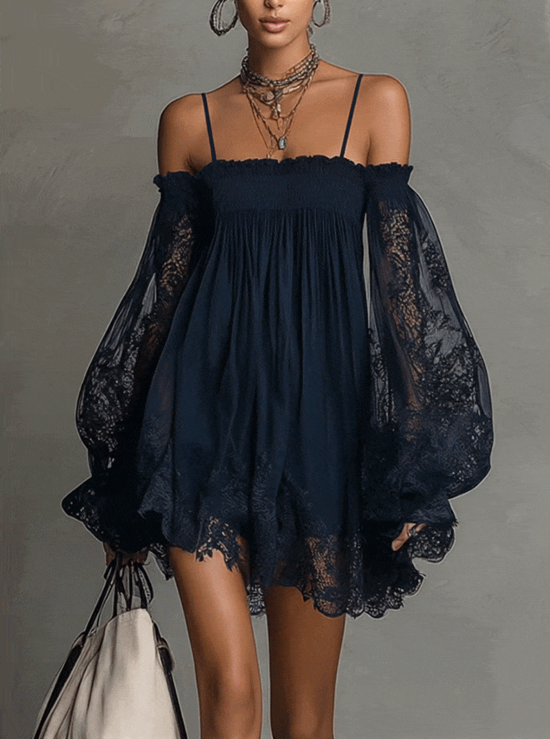 Aurora | Abito corto in mussola blu navy con spalle scoperte e rifiniture in pizzo