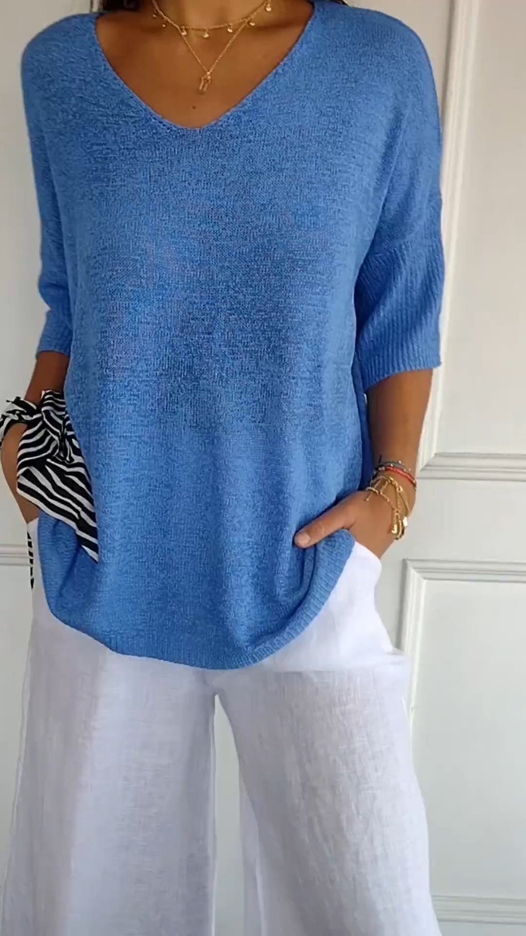 Jill | Top atemporal con cuello en V