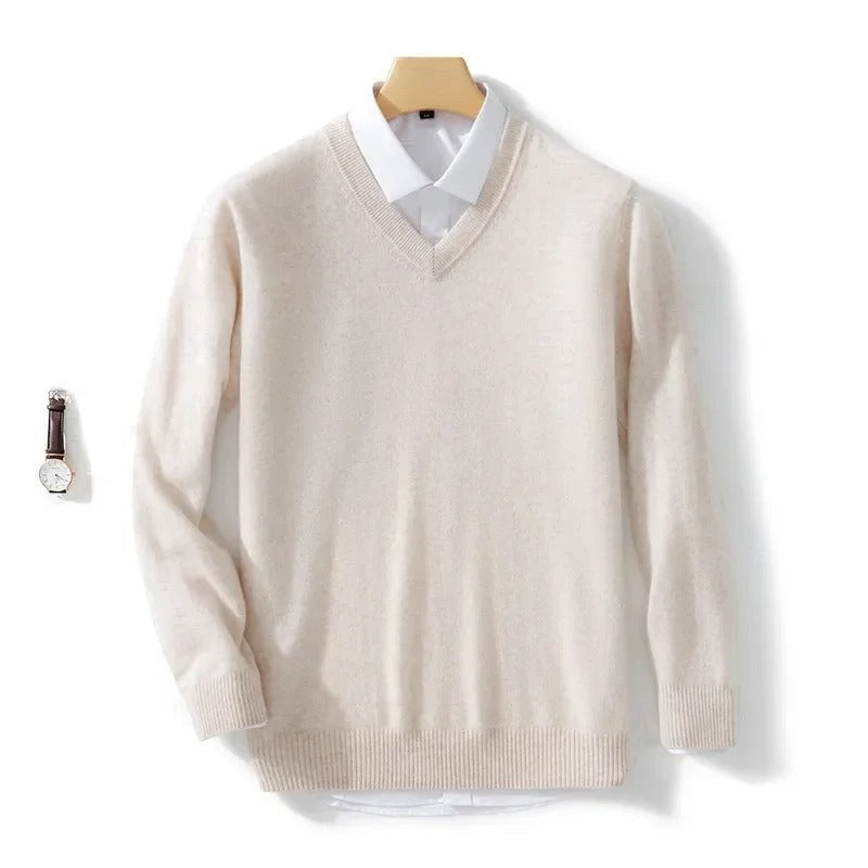 Maglione da uomo in cashmere sciancrato con scollo a V